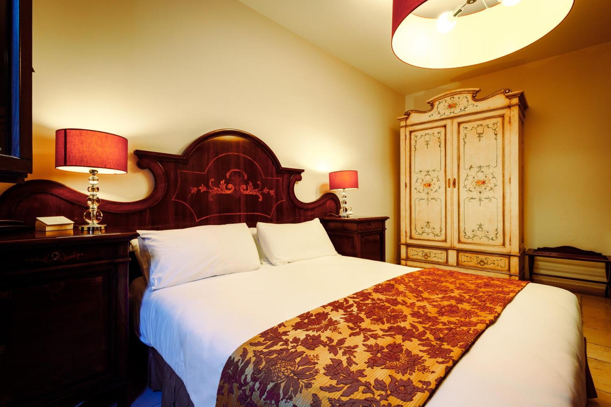 קאסארנו Vico Regio Hotel מראה חיצוני תמונה